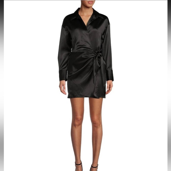 Gianni Bini Dresses & Skirts - Gianni Bini black Avery long sleeve point collar neck mini wrap dress